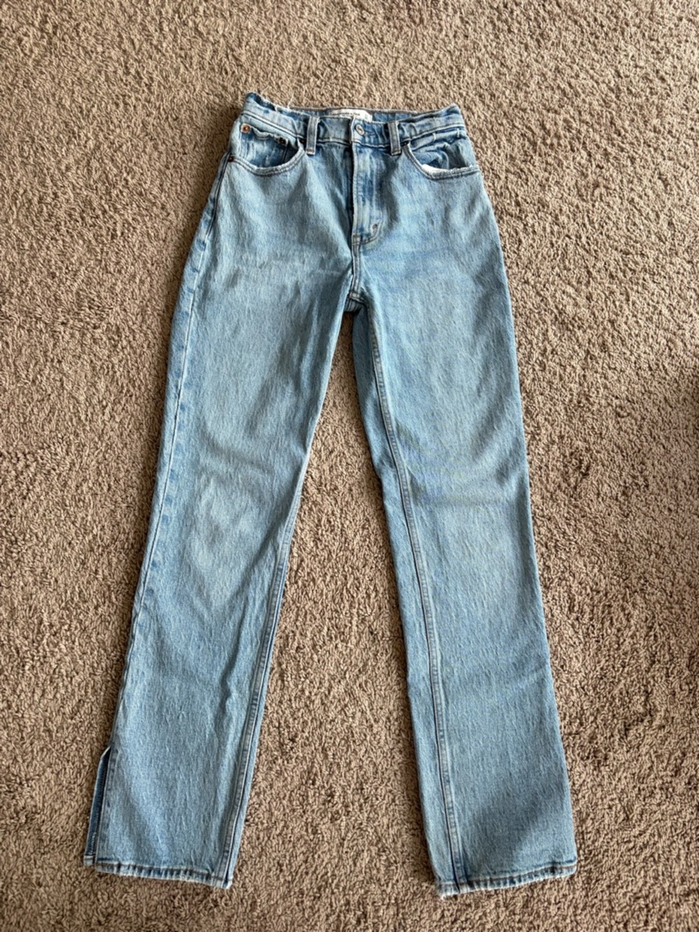Abercrombie 90’s straight high rise jeans